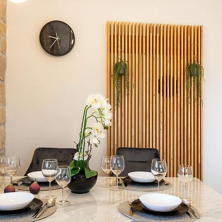 Teona Luxury Apartment With Jacuzzi And Terrace Sea View Sali Exterior foto